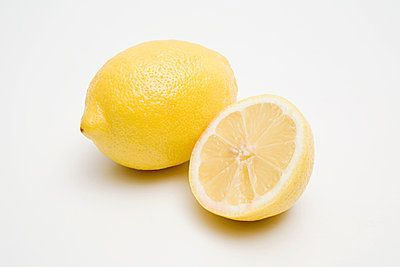 经常喝柠檬水除了美白还有什么好处呢？