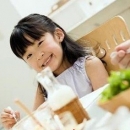 夏季儿童饮食注意什么　“勤少适”是要点