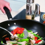 使用10种炒菜技巧 有效提高膳食质量
