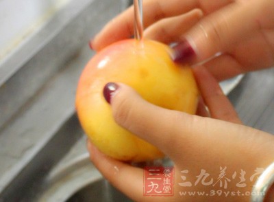 吃苹果好处 每天1个苹果少得肠癌