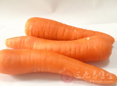 白萝卜和胡萝卜能一起吃吗　两者不要放一起