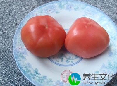 西红柿夏天成熟，女性这个时候