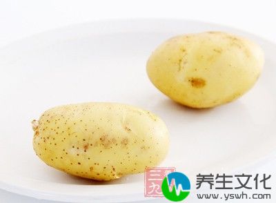 建议大家对于发芽的土豆最好选择不吃