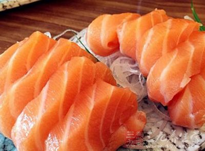 三文鱼的做法 如何烹调出美味的三文鱼