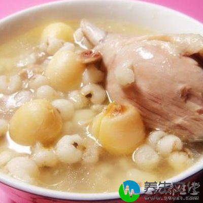 莲子薏米煲鸭汤