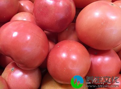 西红柿是日常生活中常见的食物