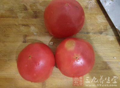 西红柿减肥法 吃西红柿的好处及功效