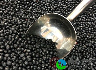 黑豆中含有量的大豆皂草苷和染料木苷等等物质