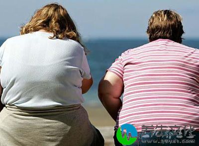 男女均可发病，多发于肥胖且缺乏锻炼的中年女性