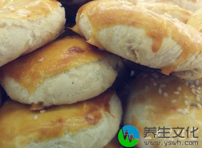 老婆饼是广东潮州地区一种汉族传统名点