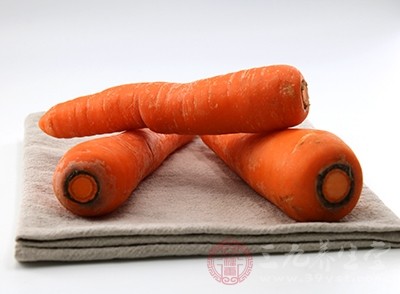 生吃胡萝卜的坏处 生吃胡萝卜能减肥吗