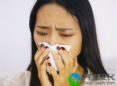 秋季感冒主要是肺、鼻、咽喉等呼吸器官受损所致
