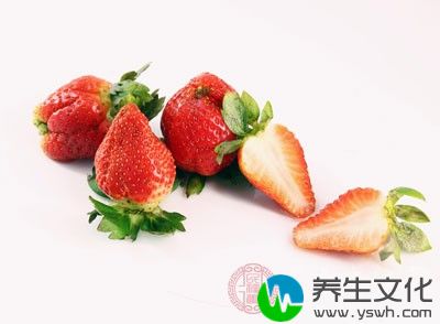 草莓，它是一种外形红色的水果，别名红莓、凤梨草莓等