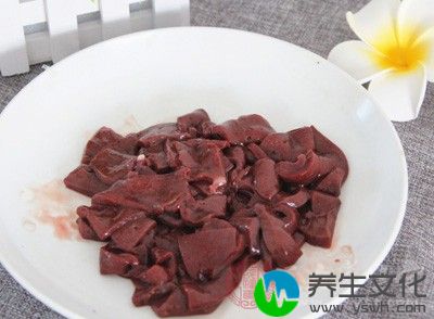 猪肝中还具有一般肉类食品不含的维生素C和微量元素硒