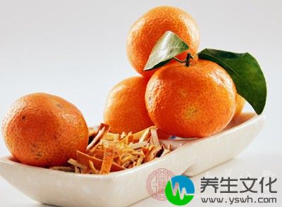 橘子皮中含有的橘子精油能够加速人体的新陈代谢