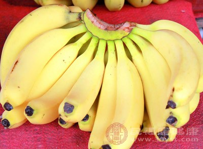 吃香蕉的好处是什么 香蕉不能和这些一起吃