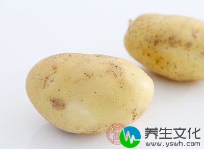 土豆2个，莴笋150g，胡萝卜30g