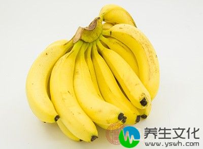 香蕉中含有大了的钾和生物碱，而钾对人体的钠具有抑制作用，多吃香蕉，生物碱可以振奋精神和提高信心。而且香蕉是色胺酸和维生素B的最好来源，这些都可以帮助大脑减少忧郁情绪