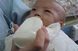 早产儿喝什么奶粉好 早产儿的健康奶粉选择