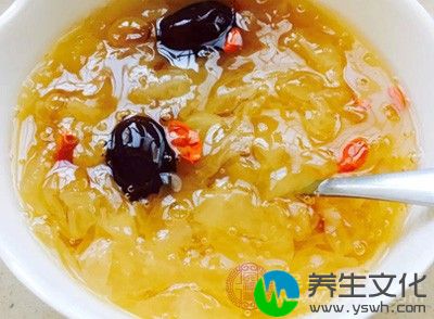 银耳红枣枸杞汤的做法，简单易学