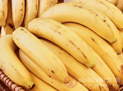 香蕉长斑能吃吗 这几类人最好不吃香蕉