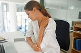 落枕脖子痛怎么办 四个快速有效的方法