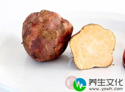 红薯里面的营养丰富，有许多对人体有益的营养元素