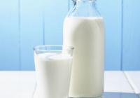 研究：一天喝三杯牛奶可以预防老年痴呆