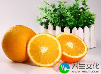 吃橙子可以生津止渴，并且橙子清香的气味可以增进我们的食欲