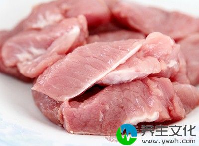 各种动物的肉类，尤其是肥猪肉，都是脂肪多的食品