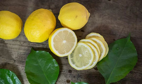 柠檬的功效与作用 想不到常吃它竟能减肥