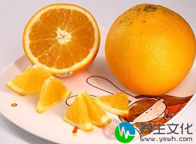 橙子中的维生素C可以有效降低我们身体的胆固醇含量
