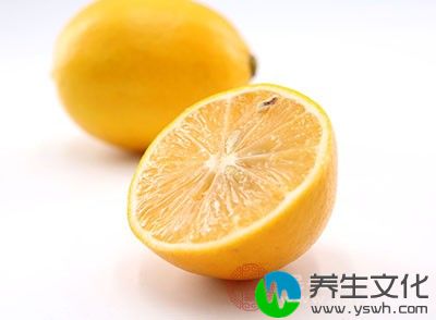 柠檬当中含有的维生素C能够有效的促进人体伤口的愈合