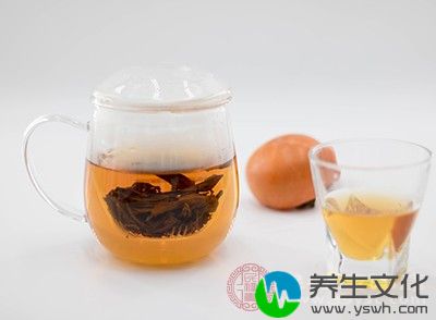 红茶是从绿茶中发酵来的，进入人体之后能发出热量
