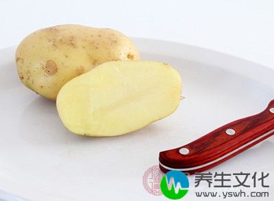 土豆去痘印的方法也很简单