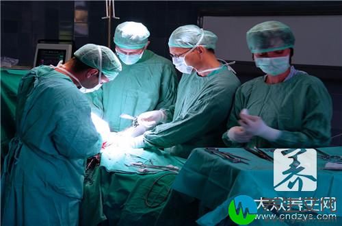  宫腹腔镜手术过程