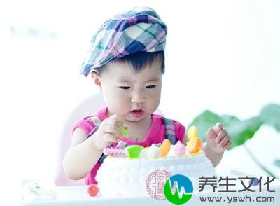 宝宝不愿意吃饭，甚至是厌食的情况往往是慢慢形成的