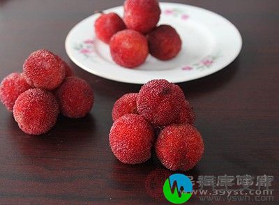 杨梅是一种偏温热的夏季时令水果