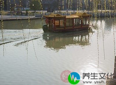 大暑时节，浙江台州沿海有送“大暑船”活动