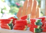 夏天消暑吃西瓜  这样吃西瓜美味又健康