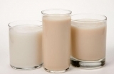 牛奶PK羊奶哪个好？  胃肠敏感就喝羊奶