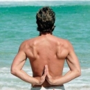 男性也可练瑜伽 推荐八个瑜伽招式