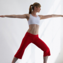 八式简单瘦腰瑜伽　帮你打造性感小蛮腰（图）