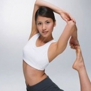 六个瑜伽小动作 有效缓腰酸背痛