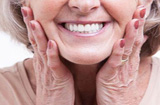 老人牙齿萎缩能否种植牙 两点事项要注意