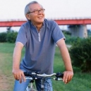 老年人如何预防骨质疏松 饮食和运动双管齐下