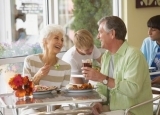 老人遵守晚餐四原则  身体更健康