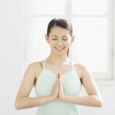 教你八个瑜伽招式 有效调节身体机能