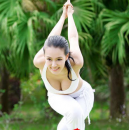 七式丰胸瑜伽 帮你打造性感美胸