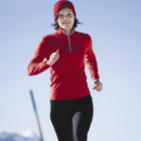 冬季养生要多运动 活动手脚多慢跑